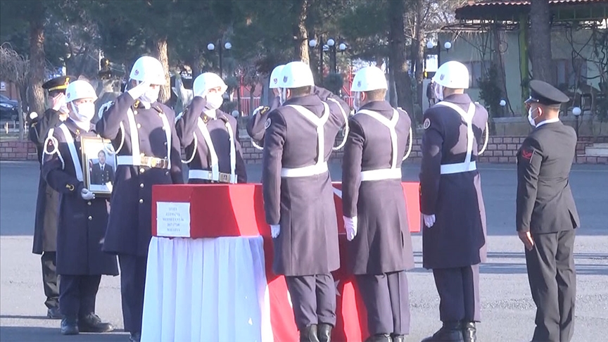 Diyarbakır'da şehit Jandarma Uzman Çavuş Çelik için tören düzenlendi