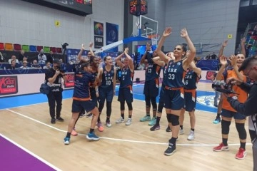 D&ouml;rtl&uuml; finalde T&uuml;rk bayrağı krizi