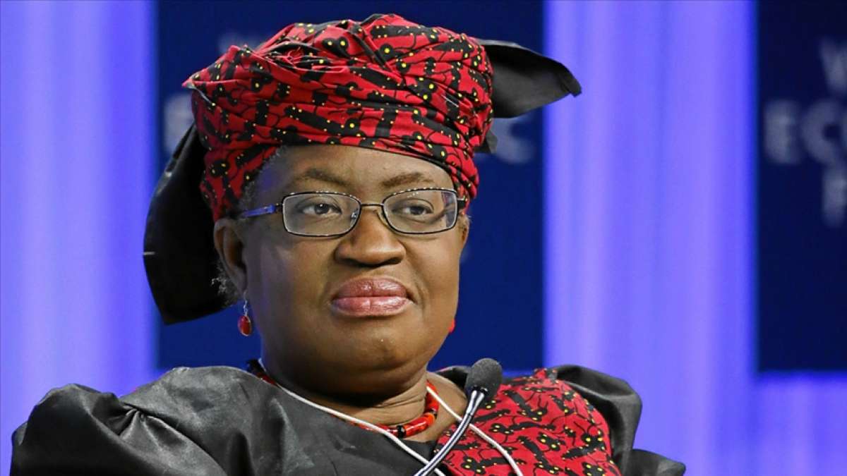 DTÖ'nün ilk kadın ve Afrikalı genel direktörü Okonjo-Iweala renkli kişiliğiyle dikkati çekiyor
