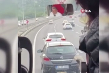 Düğün konvoyu trafikte tehlike saçtı, o anlar kameraya yansıdı