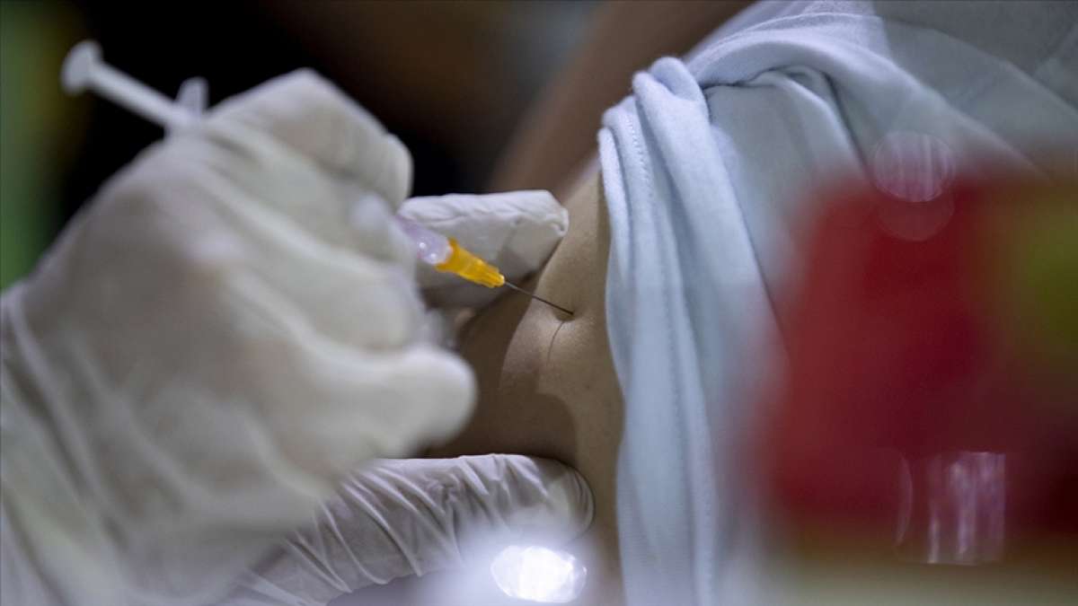 Dünya genelinde 3 milyar 440 milyon dozdan fazla Kovid-19 aşısı yapıldı