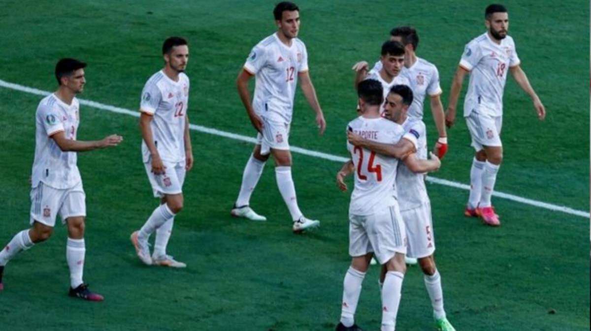 E Grubu'nda Slovakya'yı 5-0 yenen İspanya, son 16 turunda Hırvatistan'la eşleşti