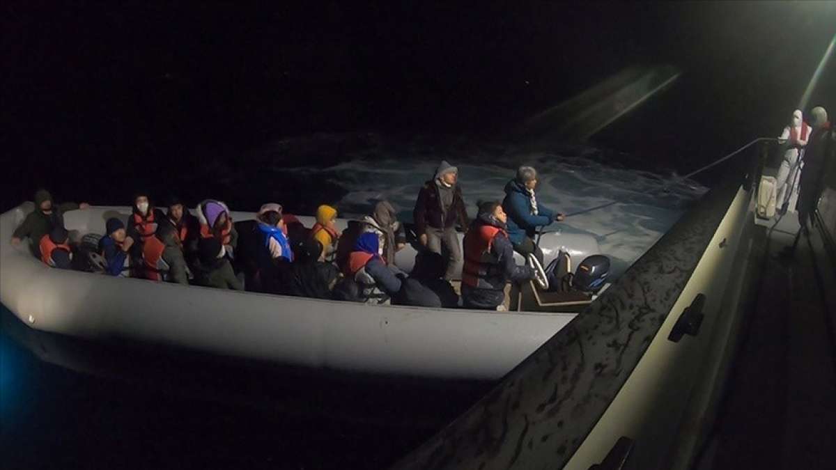 Ege Denizi'nde 102 sığınmacı kurtarıldı