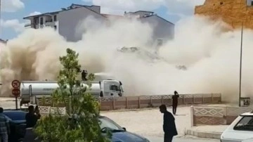 Elazığ’da 5 katlı bina korna sesi ile yıkıldı
