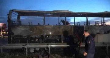 Elazığ’da faciadan dönüldü: Yolcu otobüsü alev topuna döndü