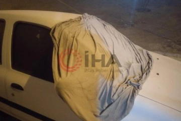 Elazığ'da sıcaklık -6’ya düştü, sürücüler araçlarını branda ile örttü