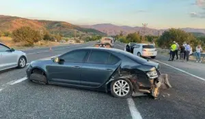 Elazığ&rsquo;da zincirleme trafik kazası: 2 yaralı