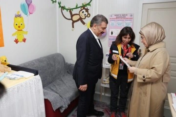 Emine Erdoğan, Hatay’da depremzedelerle bir araya geldi