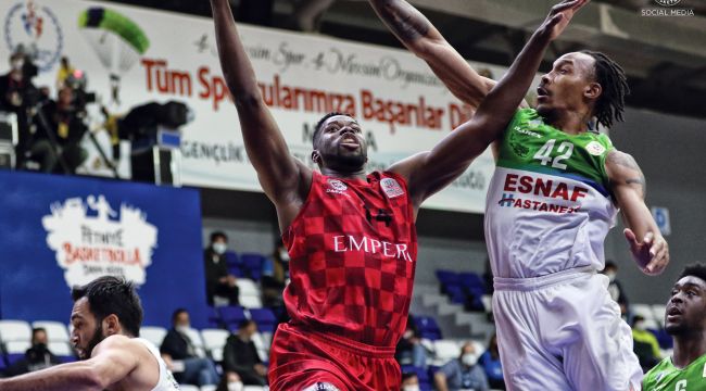 Empera Halı Gaziantep Basketbol Deplasmanda Fethiye'yi yendi