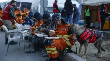Endonezya Ulusal Arama Kurtarma Ajansı'na bağlı 14 kişilik ekip Diyarbakır'da