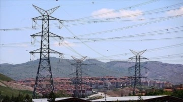 Enerji ve Tabii Kaynaklar Bakanı Dönmez: Türkiye'nin elektrikte kurulu gücü 100 bin megavatı aş