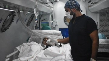 Enkazda bacağı ezilen depremzede, Konya'da hiperbarik tedavisi görüyor