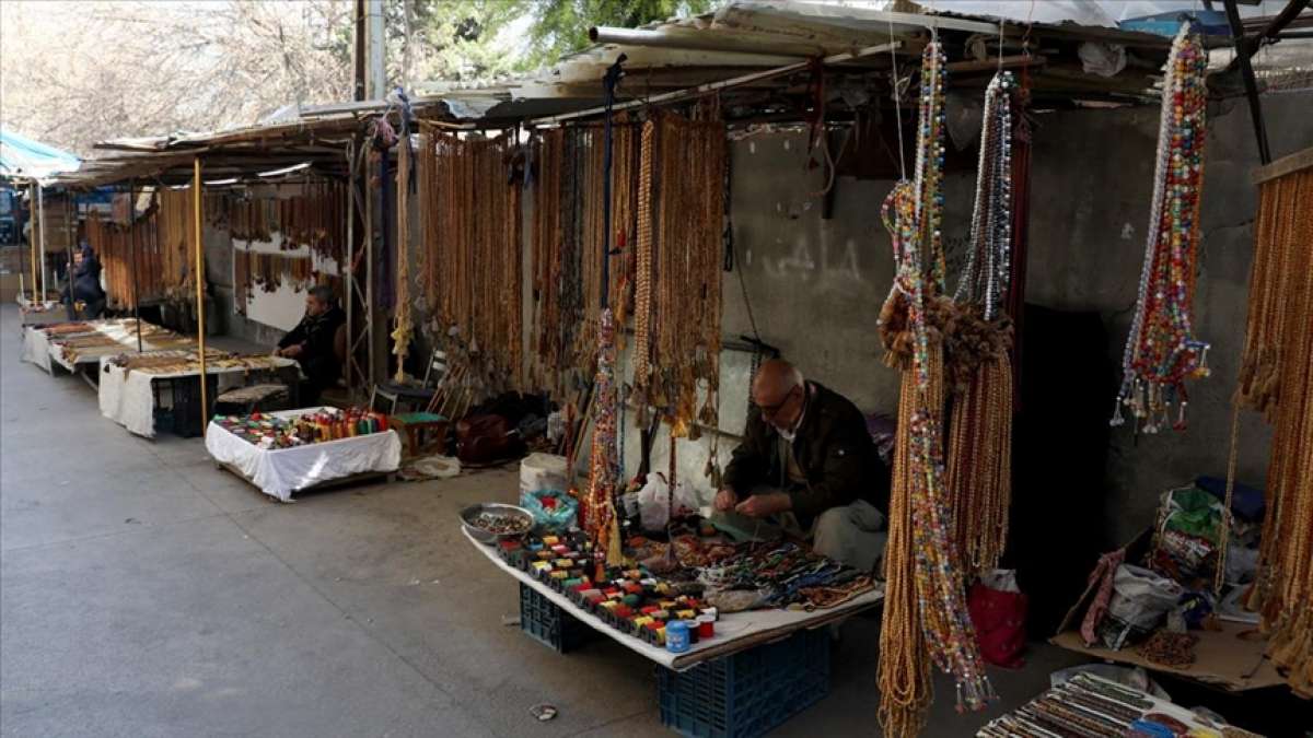 Erbil'in tarihi tesbih pazarı ekonomik kriz nedeniyle kaybettiği canlılığını arıyor
