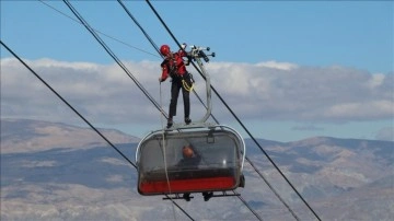 Ergan Dağı'nda kayak sezonu öncesi kurtarma tatbikatı yapıldı