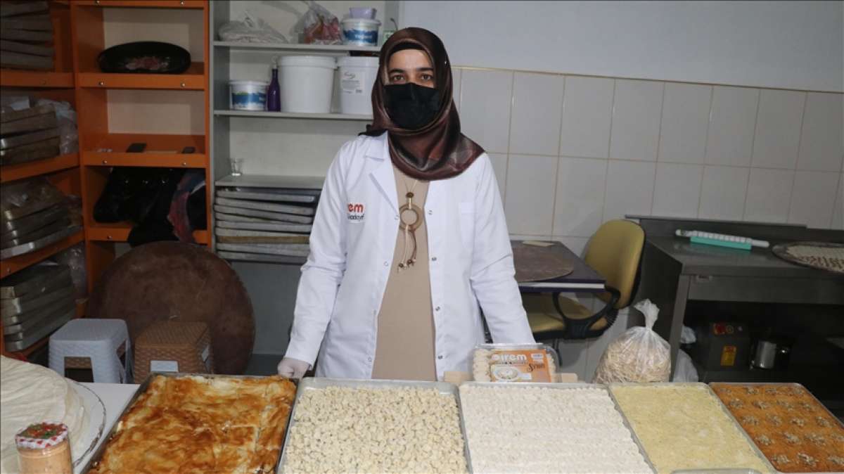 Erzincan'da düğün takılarını satarak imalathane kuran kadın, 40 kişiye istihdam sağlıyor