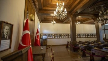 Erzurum Kongresi'nde Türkiye Cumhuriyeti'nin millet hakimiyetine dayalı devlet olacağı vur