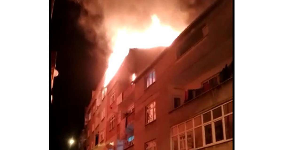 Esenler'de iki binanın çatısı alev alev yandı