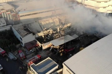 Esenyurt’ta 1 kişinin öldüğü fabrika yangınının boyutu gün ağarınca ortaya çıktı