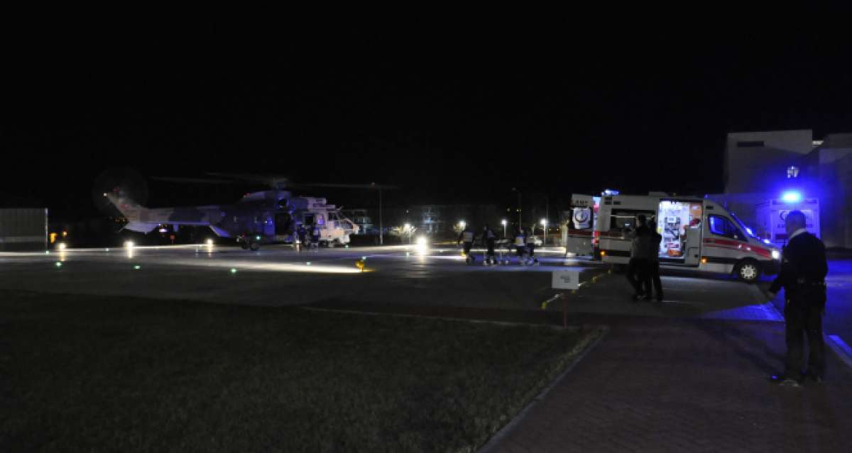 Eskişehir'de dağlık arazide mahsur kalan 4 kişi helikopterle kurtarıldı