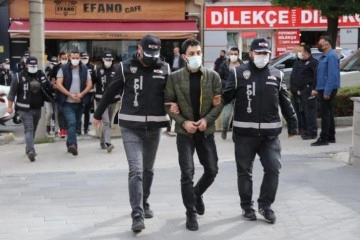 Eskişehir’de kaçak silah operasyonu: 9 gözaltı