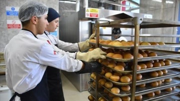 Eskişehir'de pansiyonlu okulların ekmeği meslek liselilerden