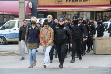 Eskişehir’de terör propagandası yapmaktan gözaltına alınan 8 şüpheliden 4’ü tutuklandı