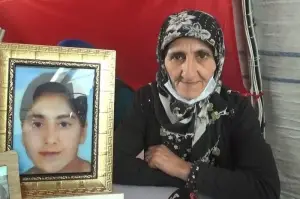 Evlat nöbetindeki acılı anne, HDP ve PKK’dan kızını istedi
