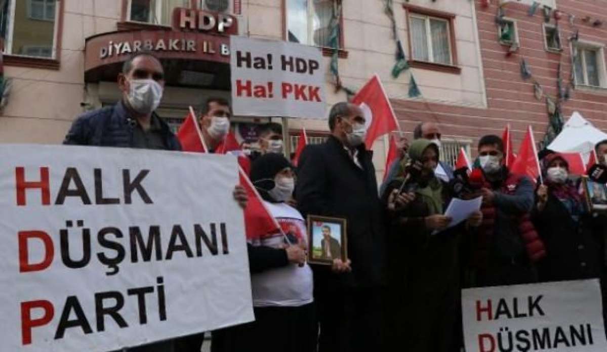 Evlat nöbetindeki ailelerden HDP'ye kapatma davasına destek