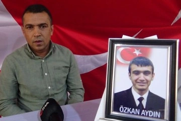 Evlat nöbetindeki baba Süleyman Aydın’dan PKK’ya tepki