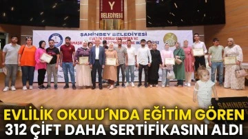 Evlilik Okulu´nda Eğitim Gören 312 Çift Daha Sertifikasını Aldı