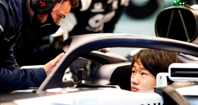 F1'in yeni sezonunda Scuderia AlphaTauri Honda takımı için Yuki Tsunoda yarışacak