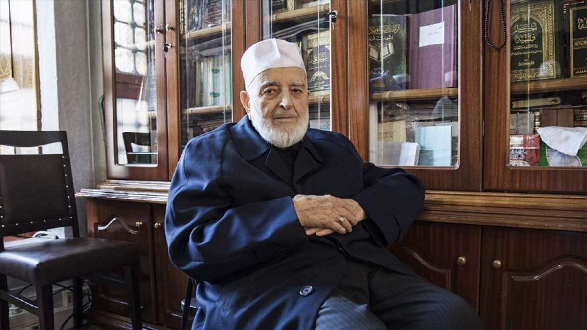 Fatih Camii'nin son dersiamlarından hadis alimi M. Emin Saraç vefat etti