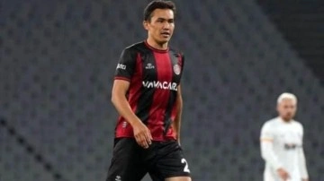 Fatih Karag&uuml;mr&uuml;kl&uuml; futbolcu Otabek Shukurov'un babalık sevinci