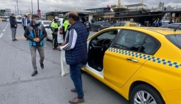 Fatih'te yolcu seçen taksici polise yakalandı! Ceza yağdı
