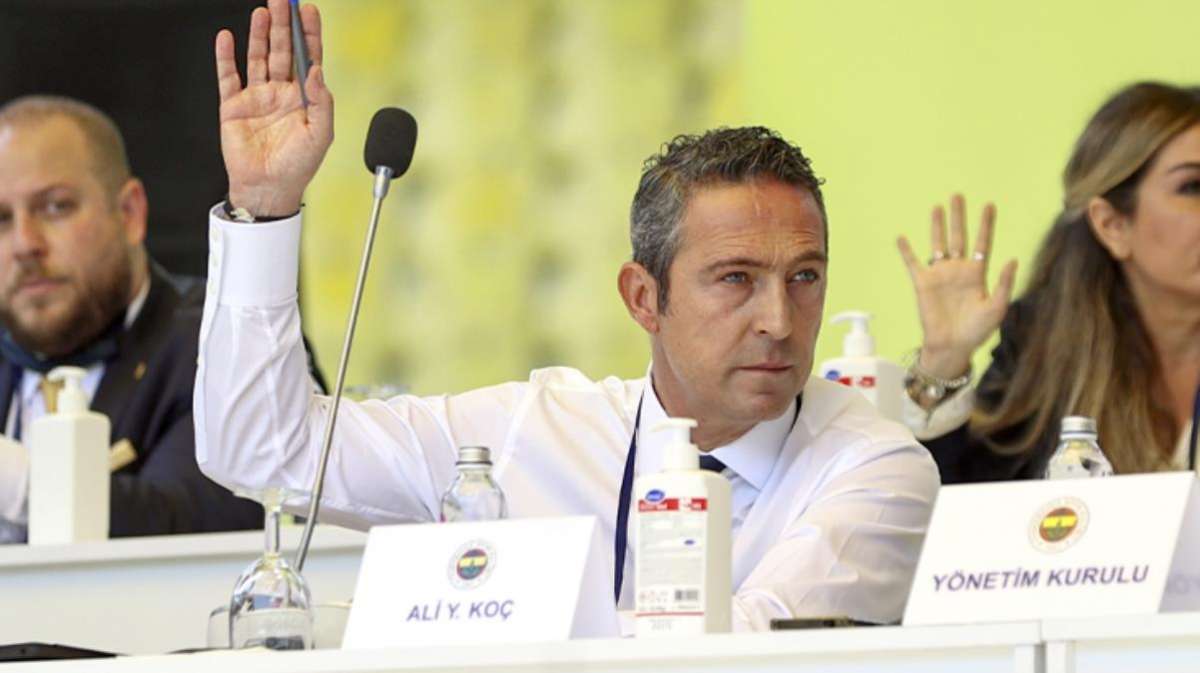 Fenerbahçe Başkanı Ali Koç, 2019 ve 2020 yılları için oy çoğunluğuyla ibra edildi