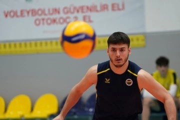 Fenerbah&ccedil;e, depremzede voleybolcuyu kadrosuna kattı