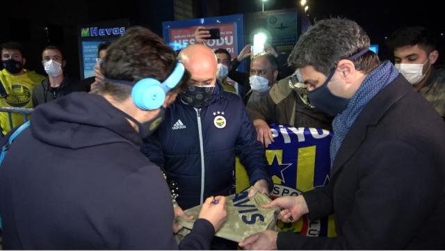 Fenerbahçe, kafilesi Gaziantep'te geldi
