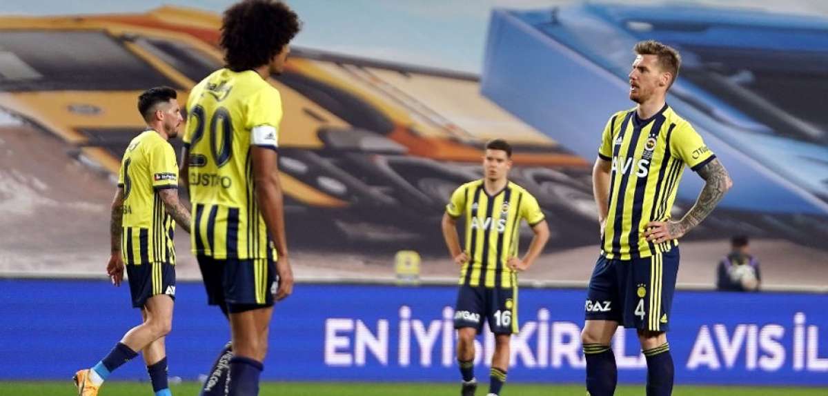 Fenerbahçe lig tarihinde ilk kez evinde 6 yenilgi aldı
