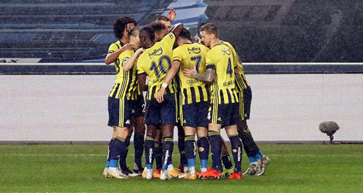 Fenerbahçe, Rizespor'u tek golle geçti