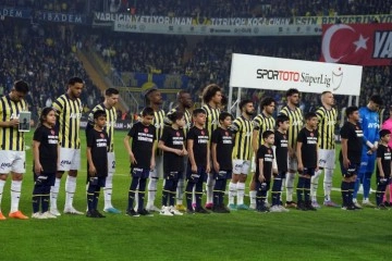 Fenerbah&ccedil;e&rsquo;de 2 değişiklik