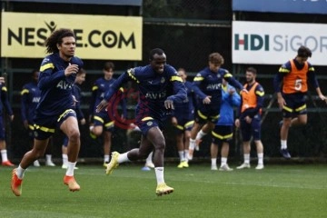 Fenerbahçe'de Başakşehir maçı hazırlıkları devam etti