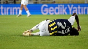 Fenerbahçe'de sakatlık! Oyuna devam edemedi