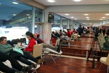 Fenerbah&ccedil;e'den depremzedeler i&ccedil;in kan bağışı kampanyası