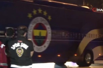 Fenerbahçeli taraftarlar yönetimi istifaya davet etti