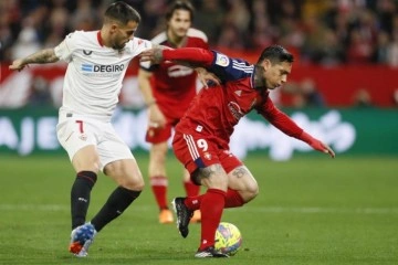 Fenerbah&ccedil;e&rsquo;nin rakibi Sevilla sahasında kaybetti