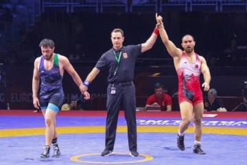 Feyzullah Akt&uuml;rk, Avrupa şampiyonu