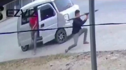 Belediye Başkanının Makam Aracına Roketatarlı Saldırı