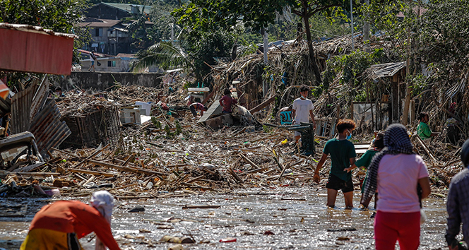 Filipinler’i vuran Vamco Tayfunu’nda ölü sayısı 42’ye yükseldi