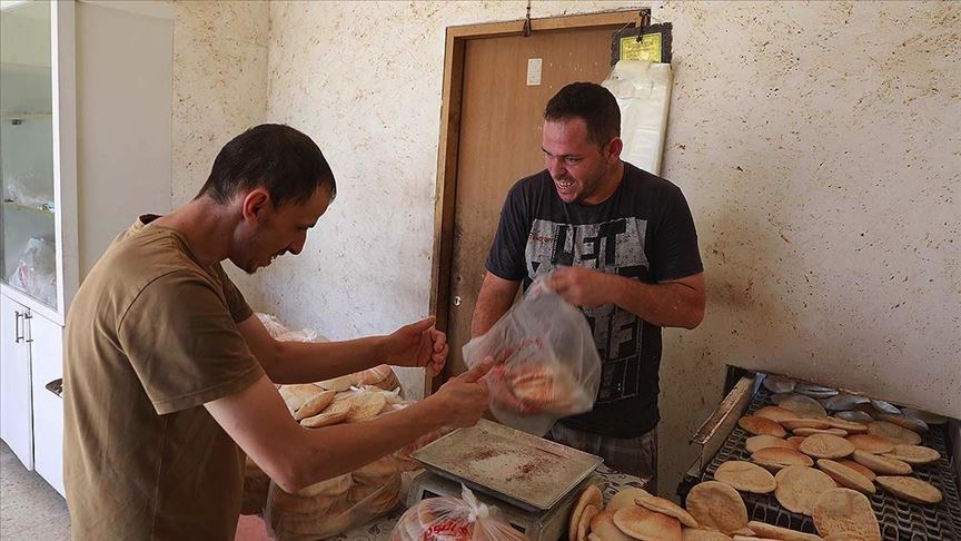 Filistin’de fırın işleten engelli kardeşler engel tanımıyor