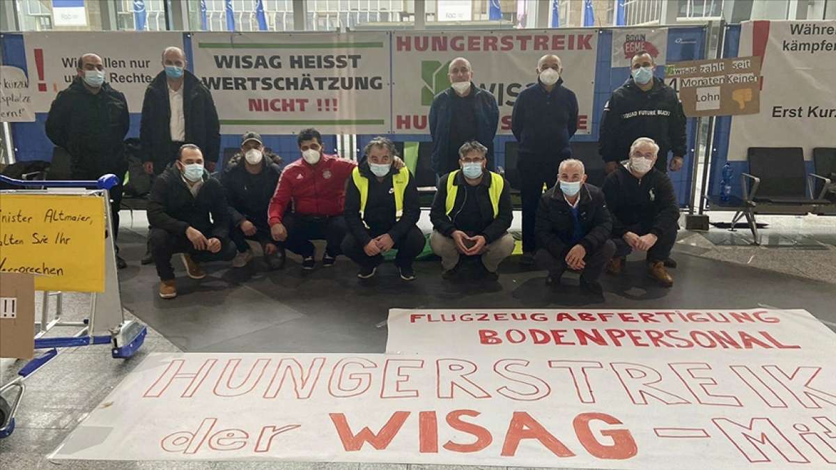 Frankfurt Havalimanı'nda Kovid-19 bahanesiyle işten çıkarılan 230 işçiden 5'i açlık grevin